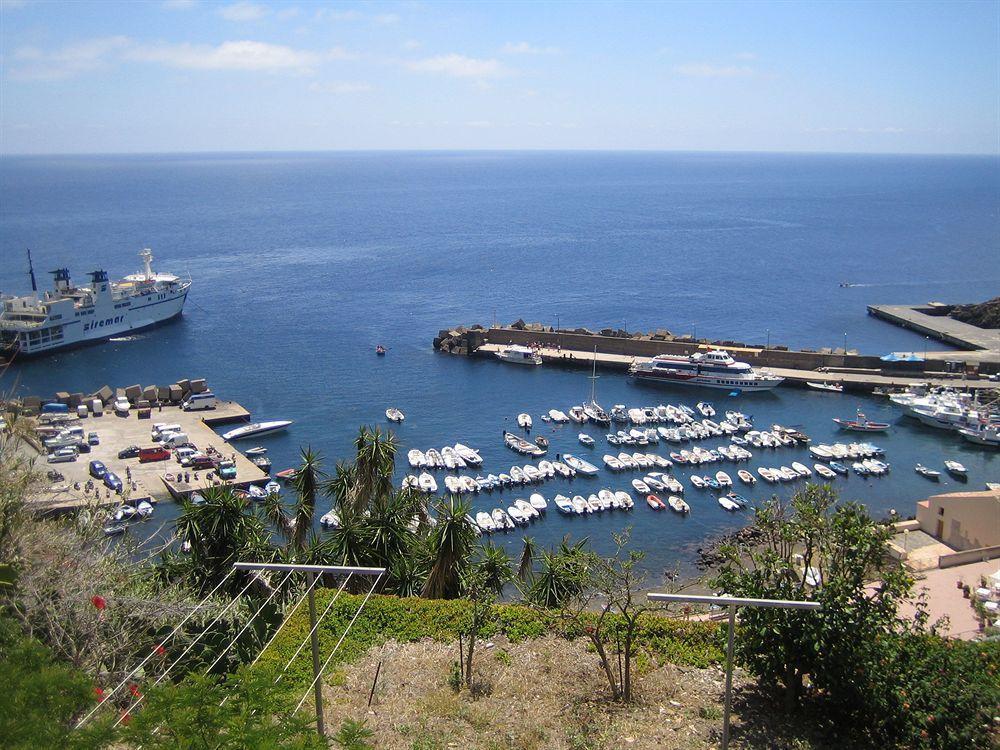Sogni Nel Blu Aparthotel Isola di Ustica Exterior photo