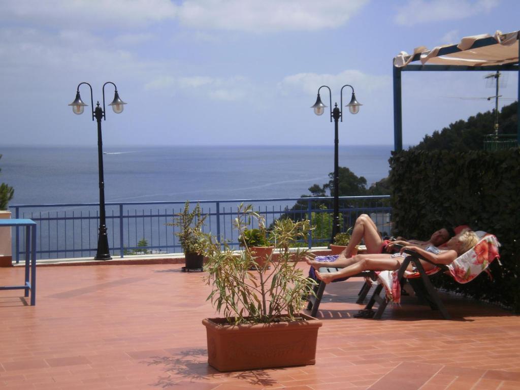 Sogni Nel Blu Aparthotel Isola di Ustica Exterior photo