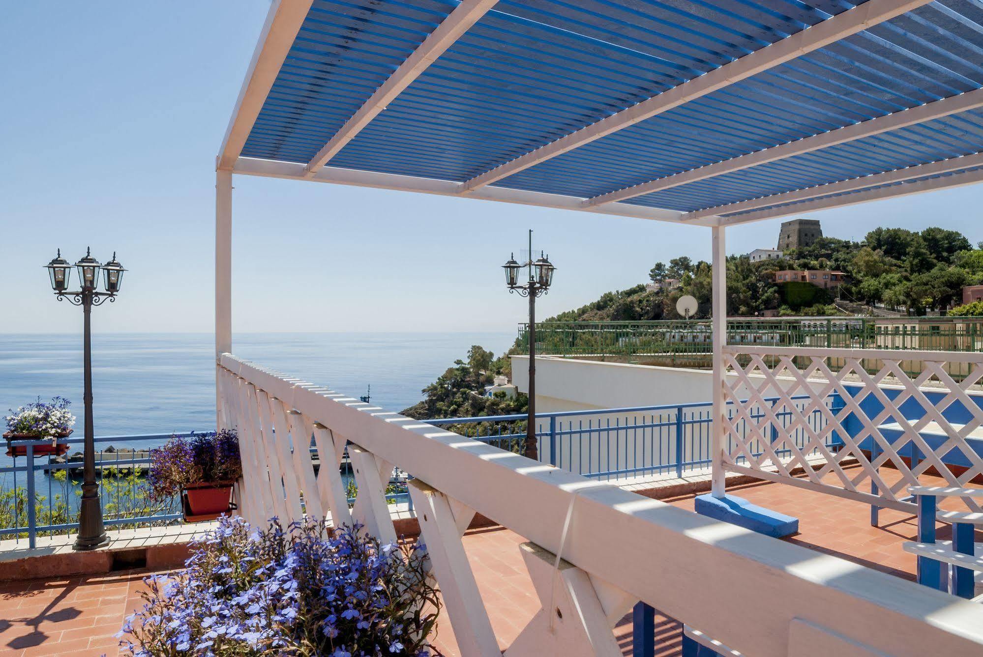 Sogni Nel Blu Aparthotel Isola di Ustica Exterior photo
