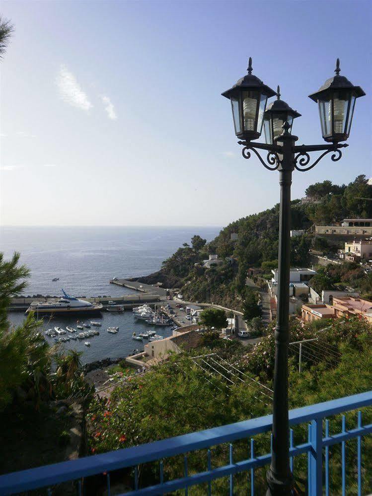 Sogni Nel Blu Aparthotel Isola di Ustica Exterior photo